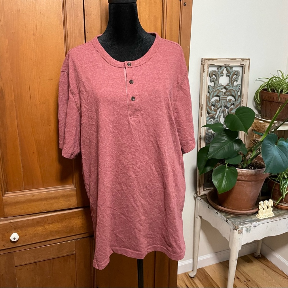 UntuckIt Men’s Short Sleeve Henley